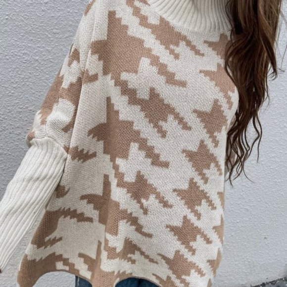 Houndstooth Print Sweater with batwings - Picture 5 of 6